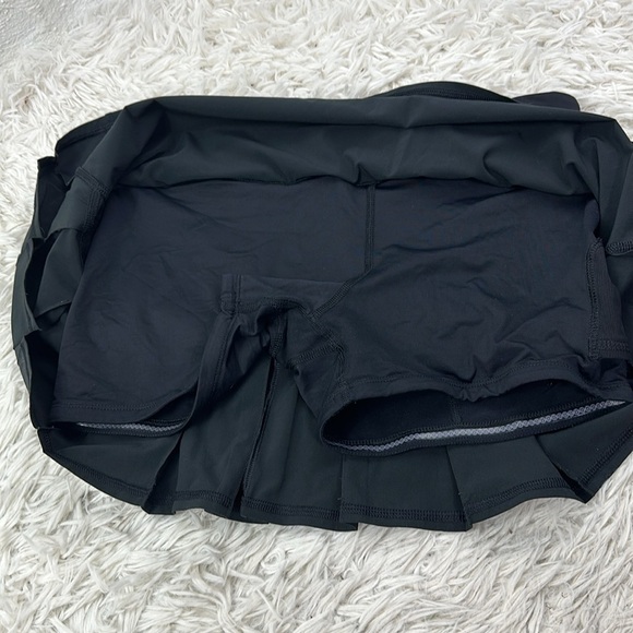 Lululemon Run: Pace Setter Skirt Black - Picture 3 of 6